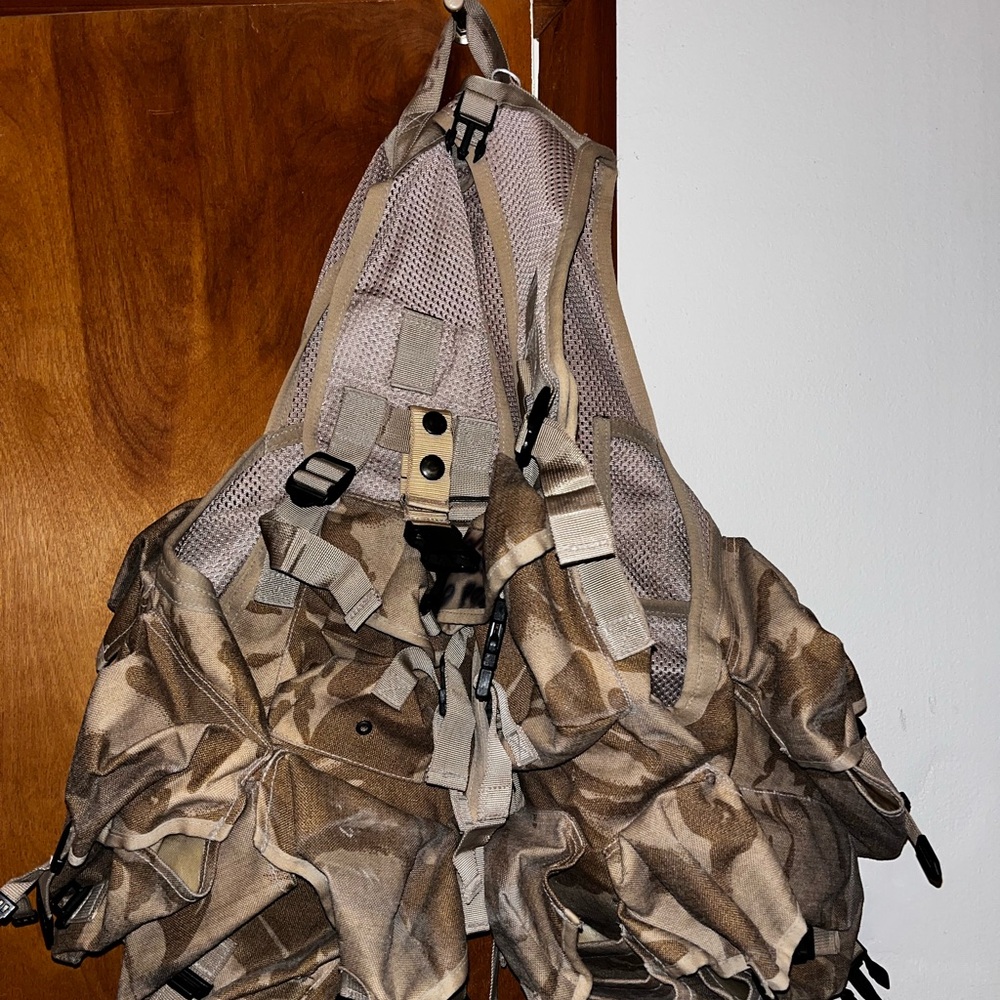 British desert DPM load bearing vest